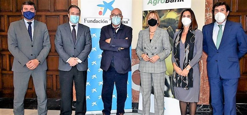 Convenio-cooperatgivas-caixa
