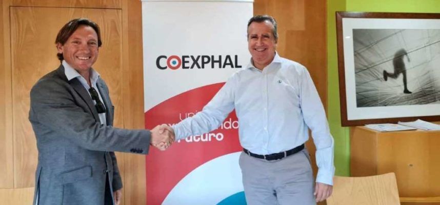firma-acuerdo-coex-cambil-ok-1020x600