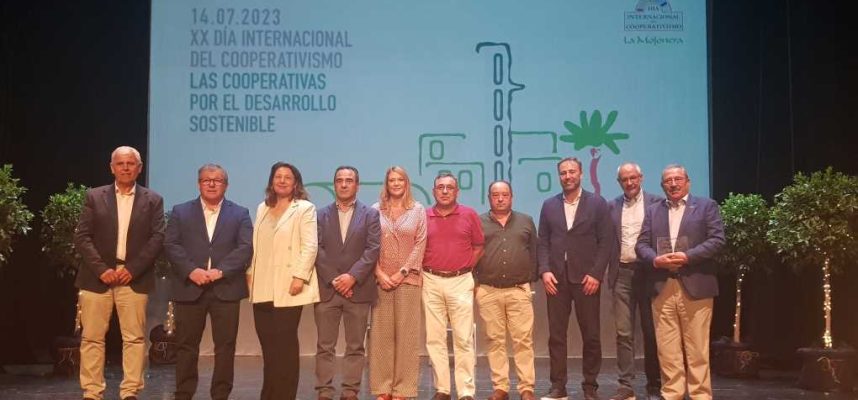 foto-final-dia-coop-ok