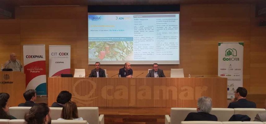 COEXPHAL-y-CAJAMAR-Jornada-control-biologico-2